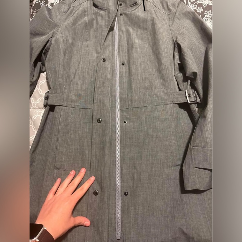 Kirkland Size Small Rain Jacket